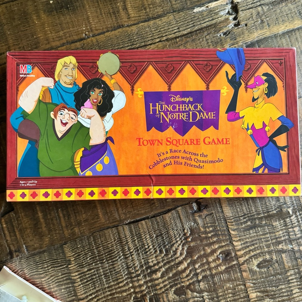 Disney The Hunchback of Notre Dame Town Square Board Game Complete